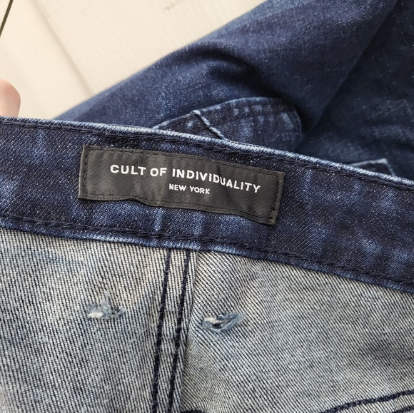 Cult of Individuality Distressed Jeans - Picture 3 of 5